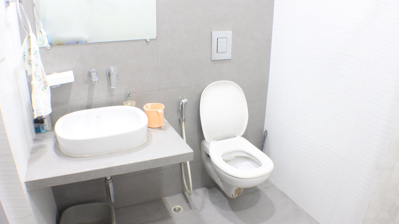 Photo of Bathroom in Alipur
