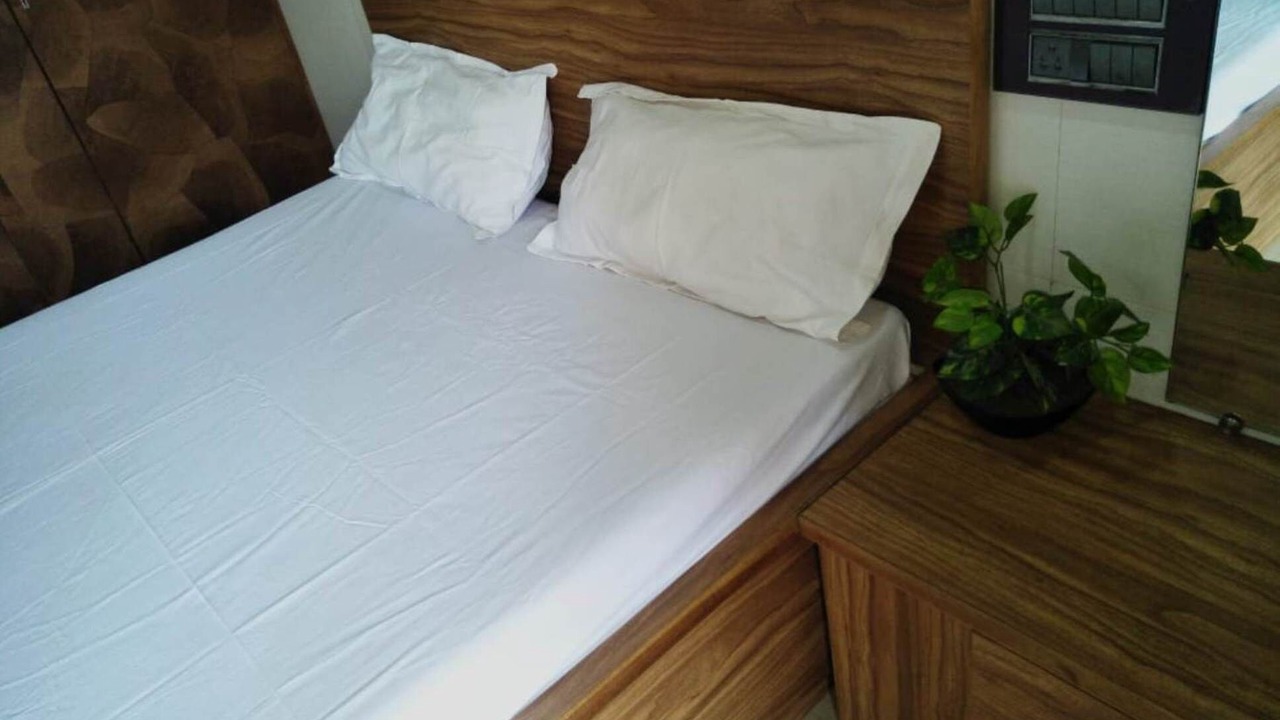 Photo of Bedroom in Aarey Colony