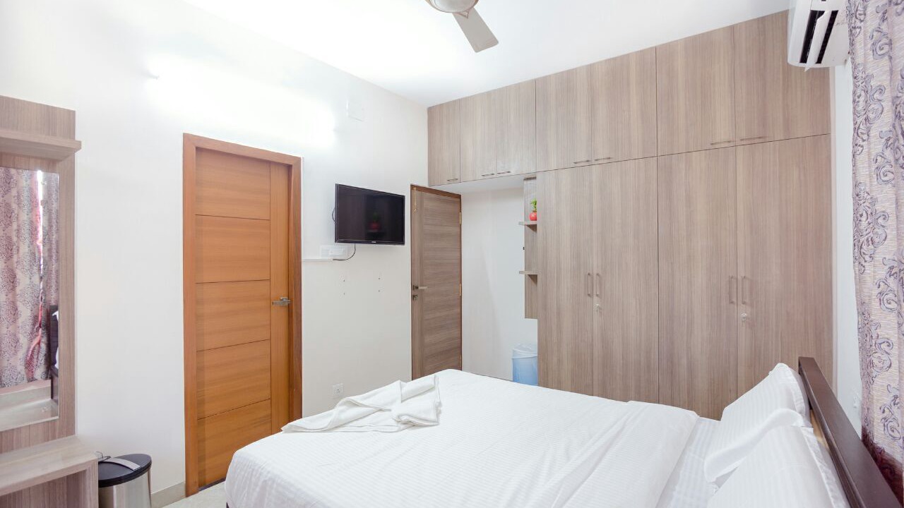Photo of Bedroom in Mylapore Tiruvallikk