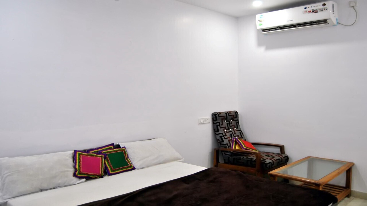 Photo of Bedroom in Jabalpur