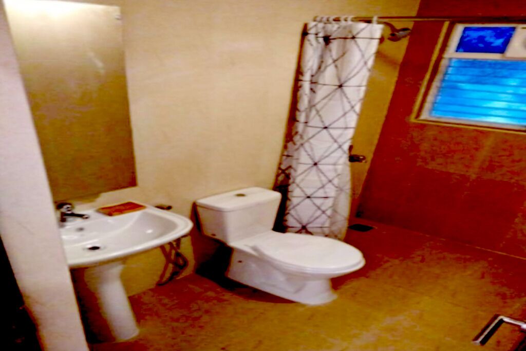 Photo of Bathroom in Sadahalli