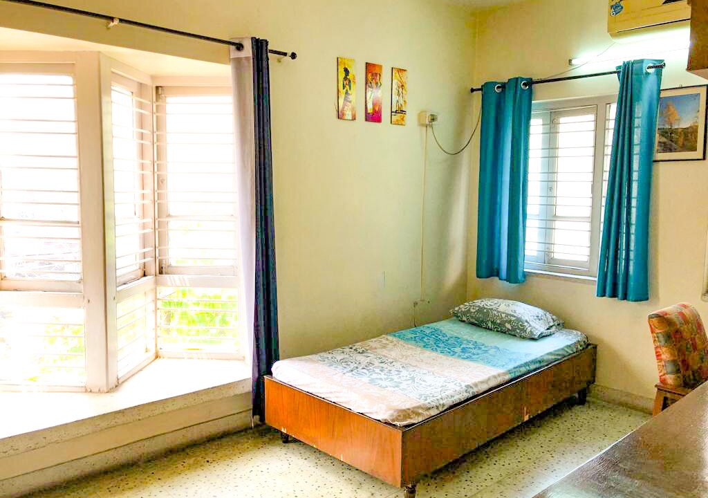 Photo of Bedroom in Ballygunge