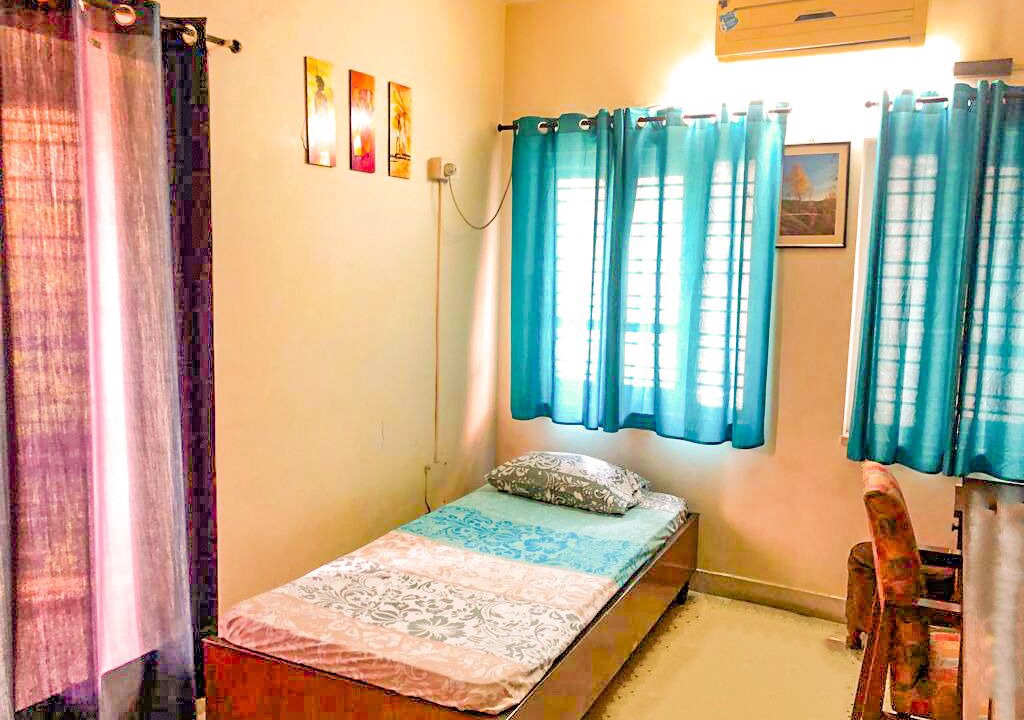Photo of Bedroom in Ballygunge