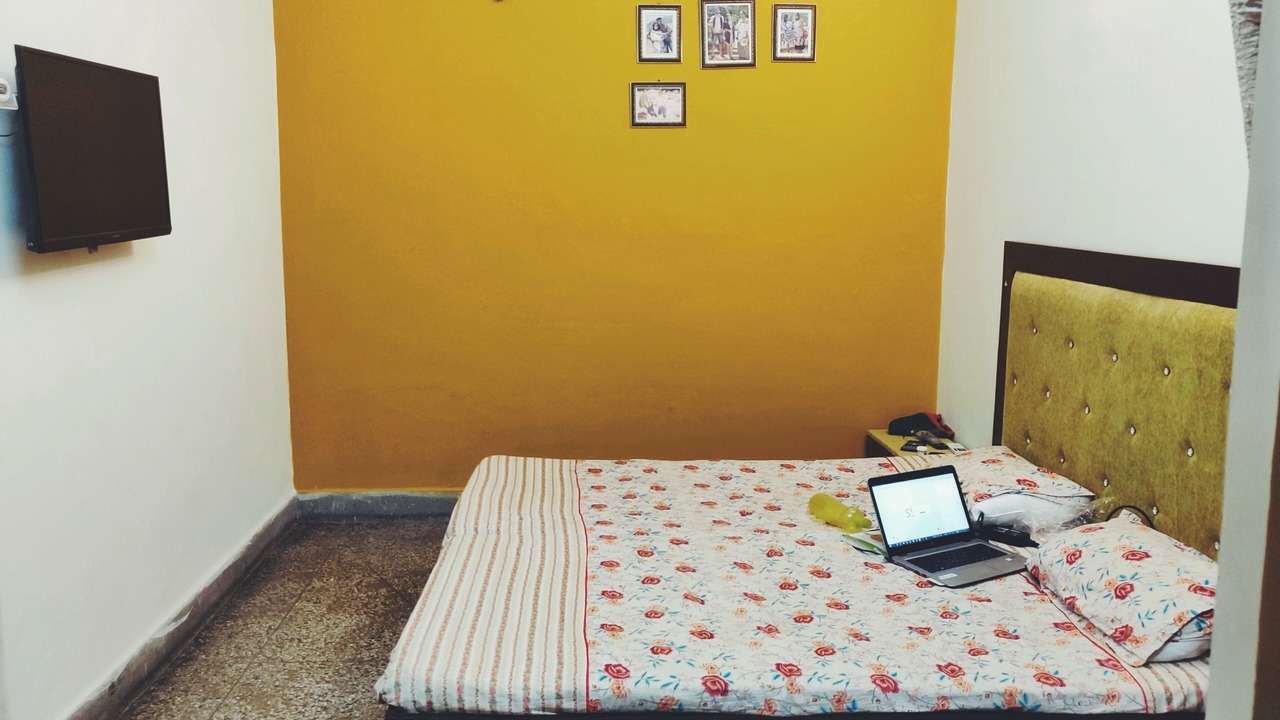 Photo of Bedroom in Mayapur
