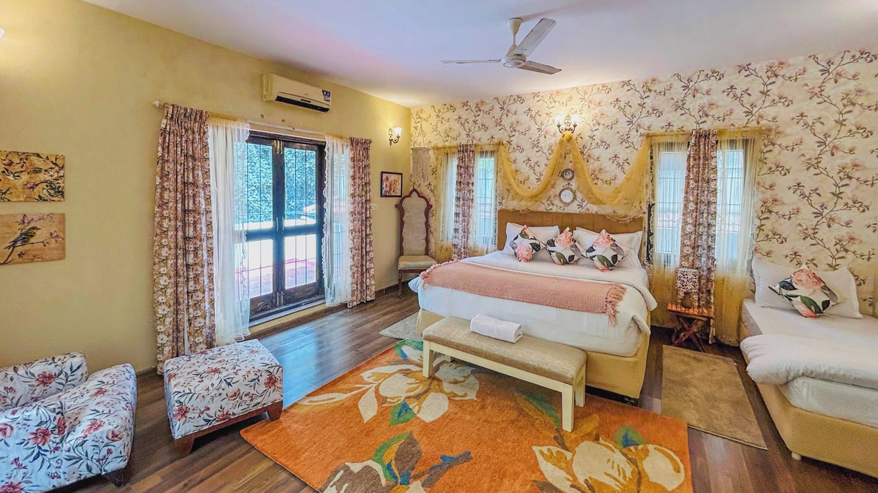 Photo of Bedroom in Palm Meadows