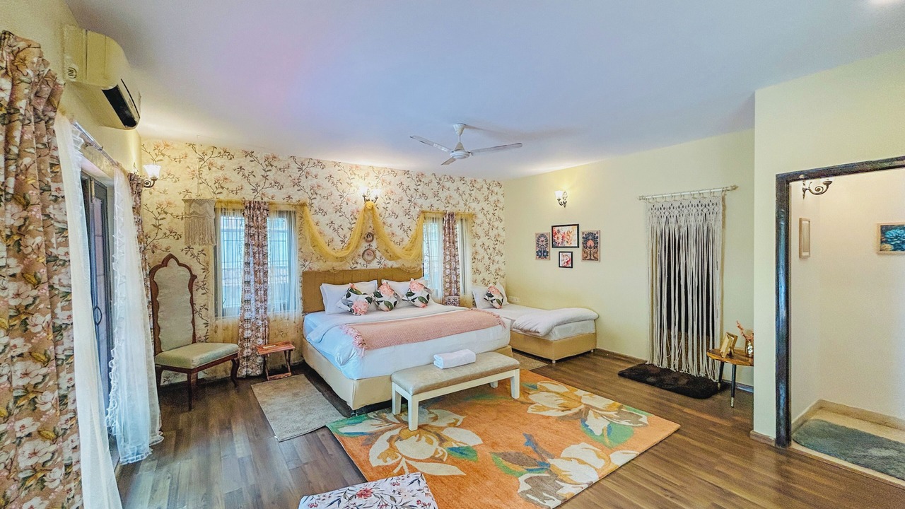 Photo of Bedroom in Palm Meadows