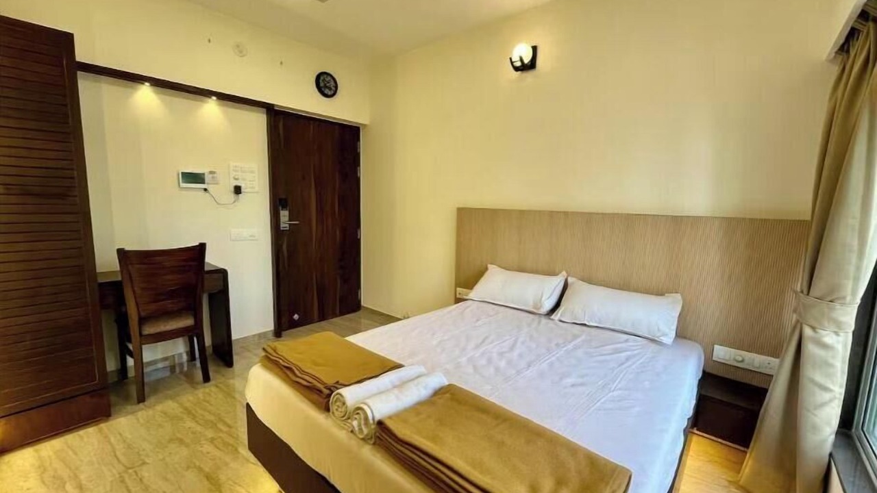 Photo of Bedroom in Kandivali East