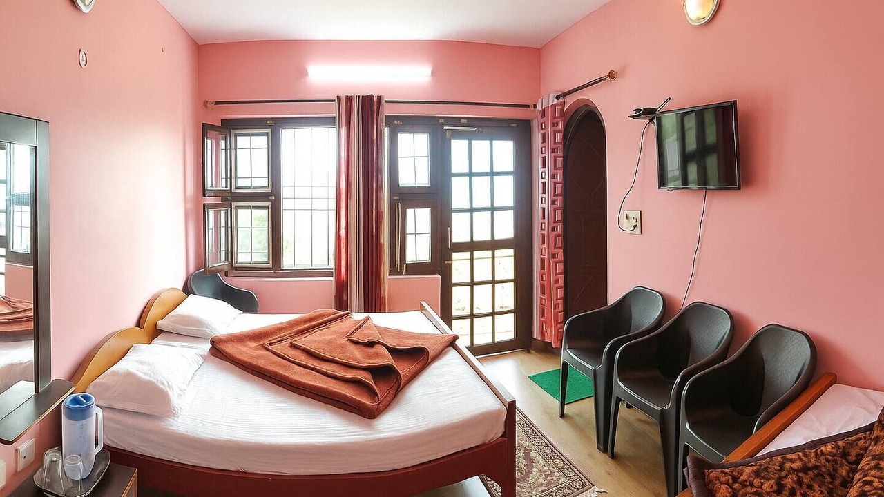 Photo of Bedroom in Kausani