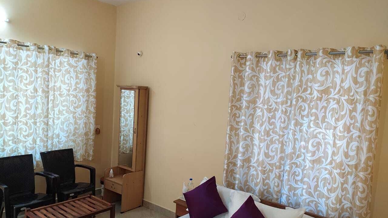 Photo of Bedroom in Somvarpet