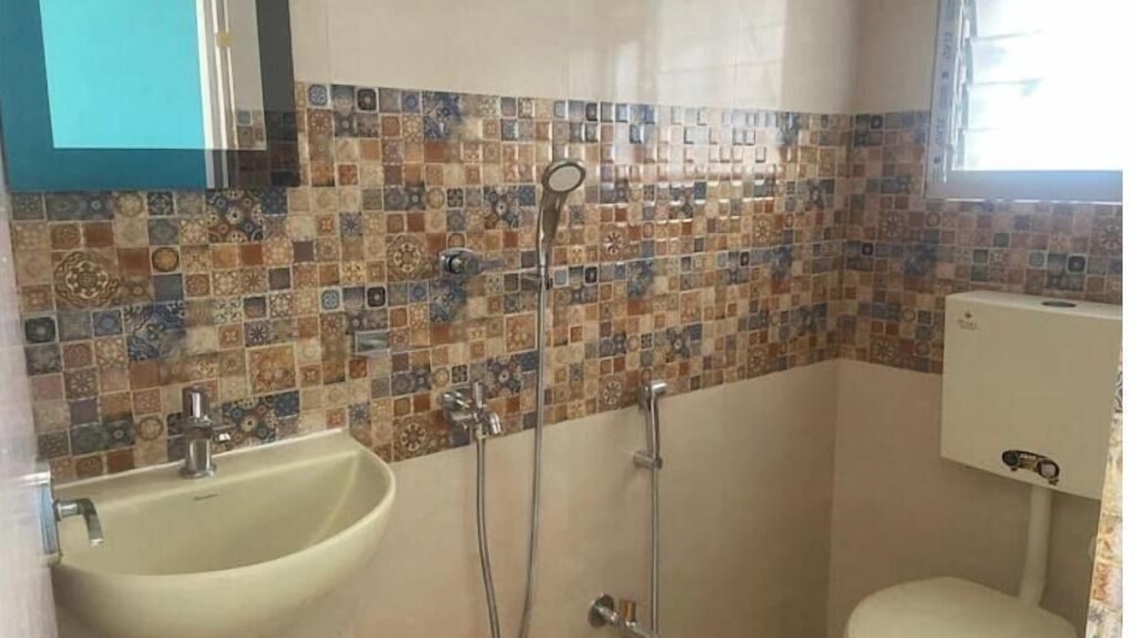 Photo of Bathroom in Sealdah