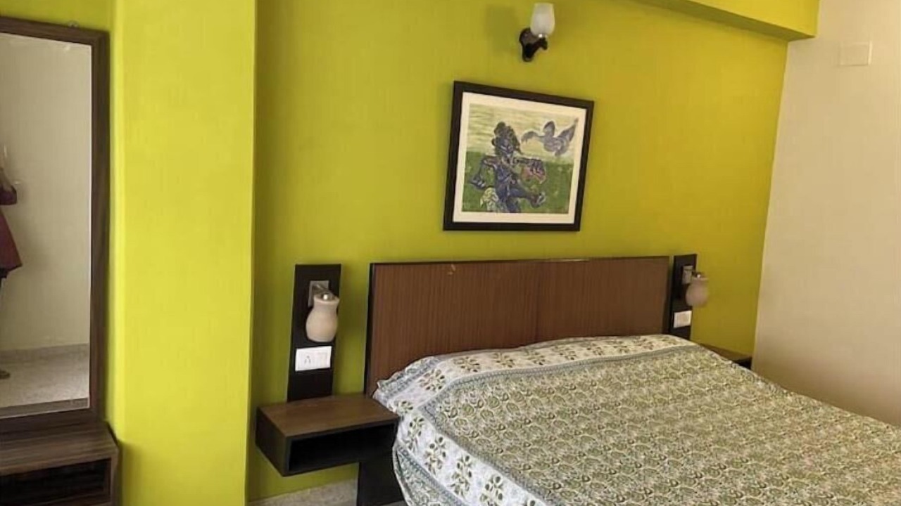 Photo of Bedroom in Sealdah