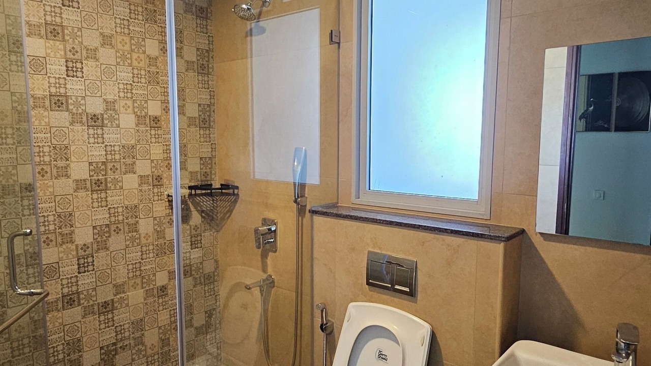 Photo of Bathroom in Perungudi