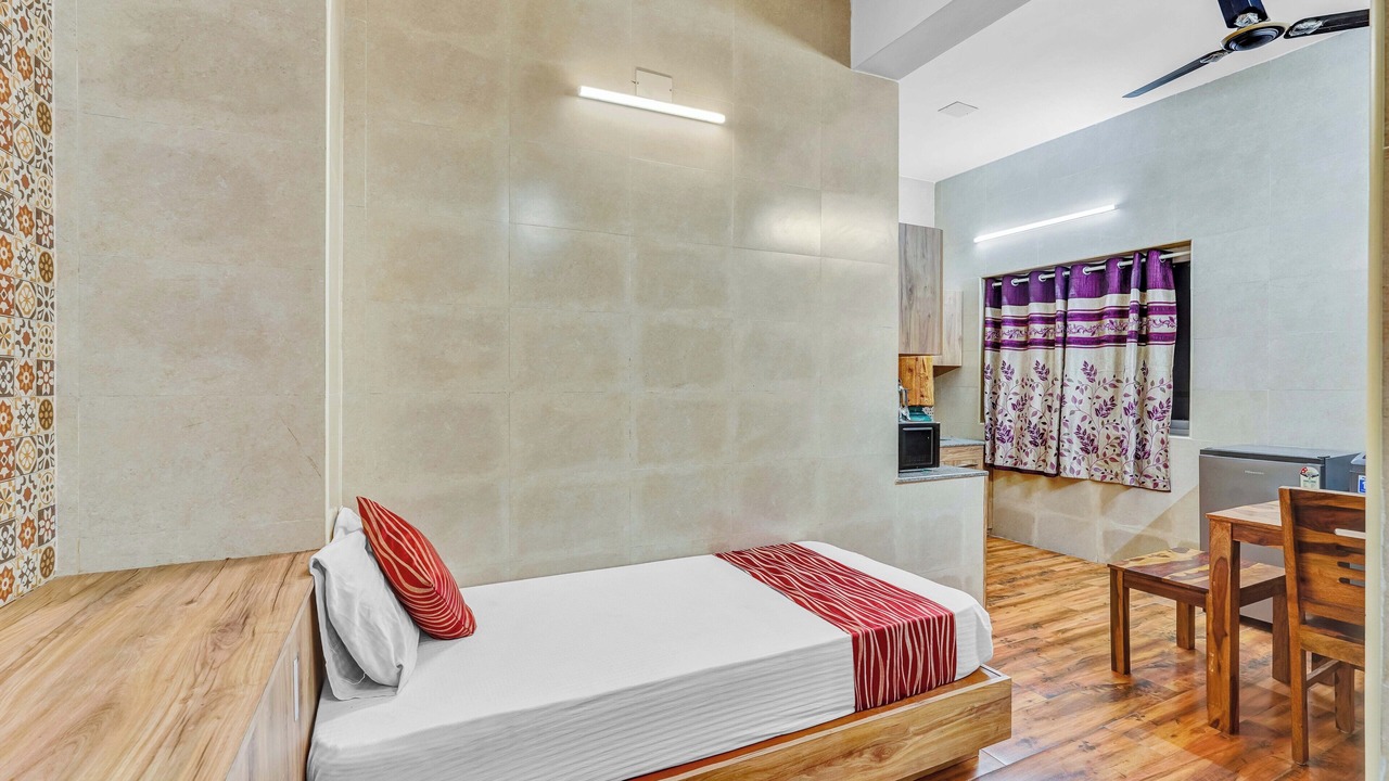 Photo of Bedroom in Mylapore Tiruvallikk