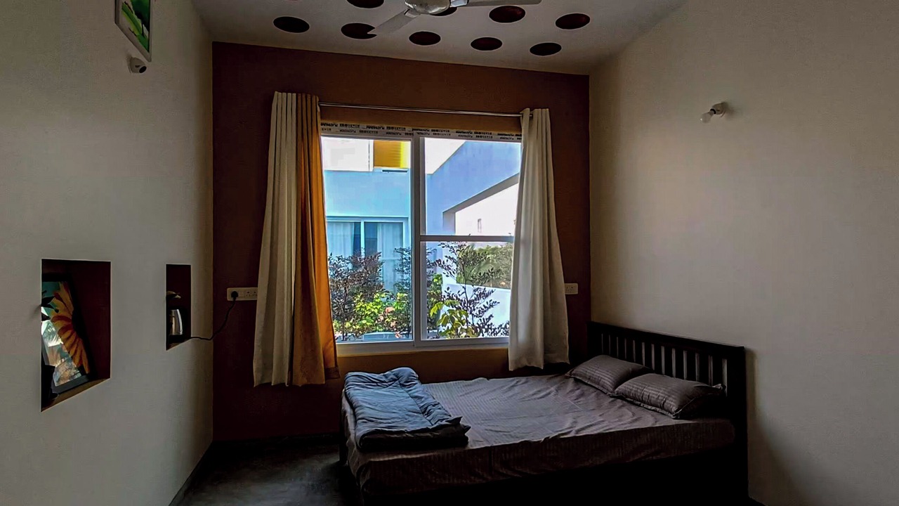 Photo of Bedroom in Denkanikota