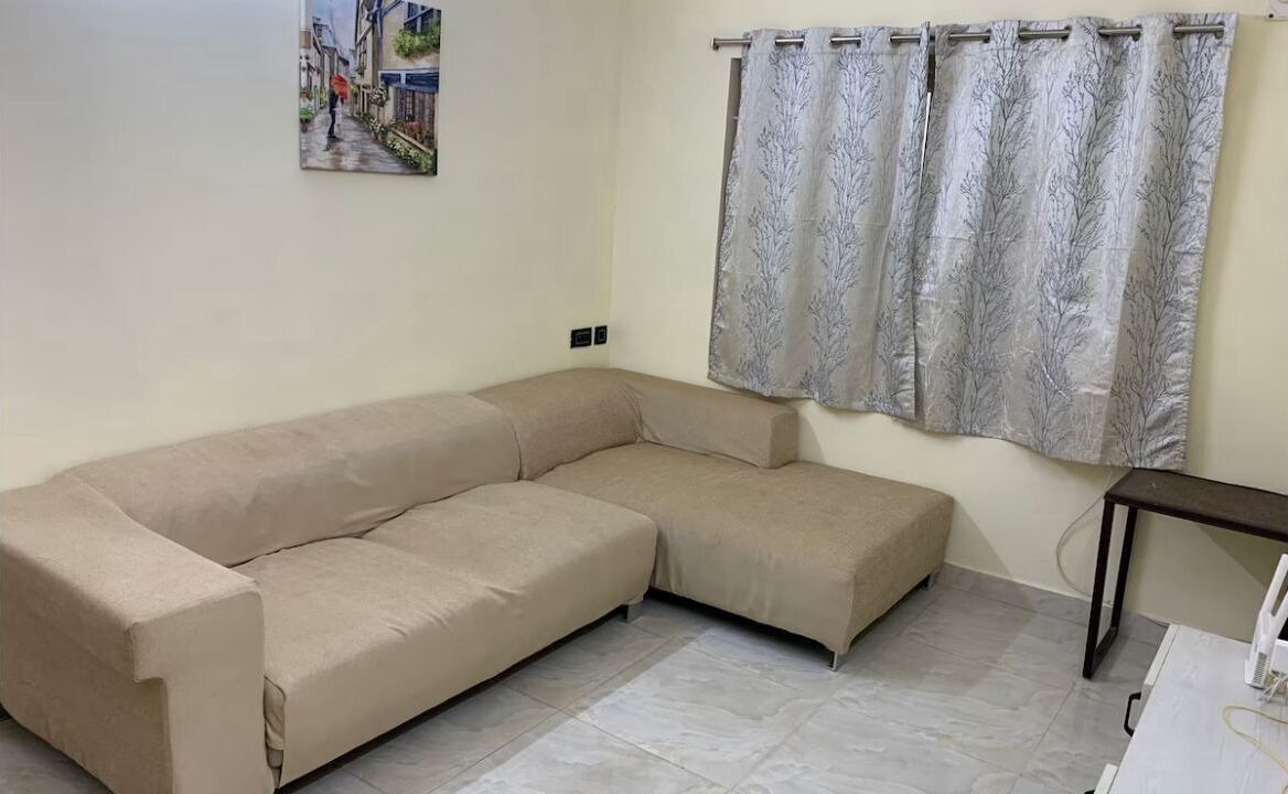 Photo of Livingroom in Teynampet