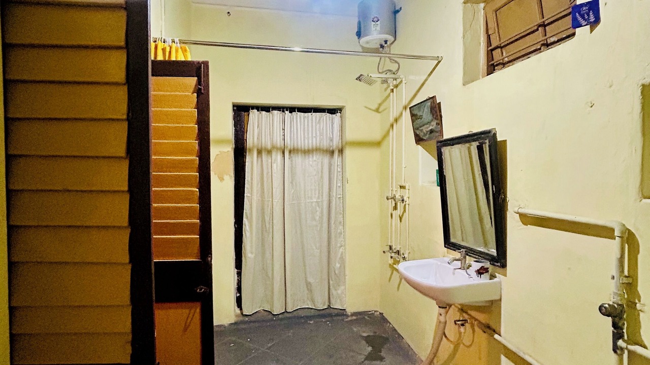 Photo of Bathroom in Egmore