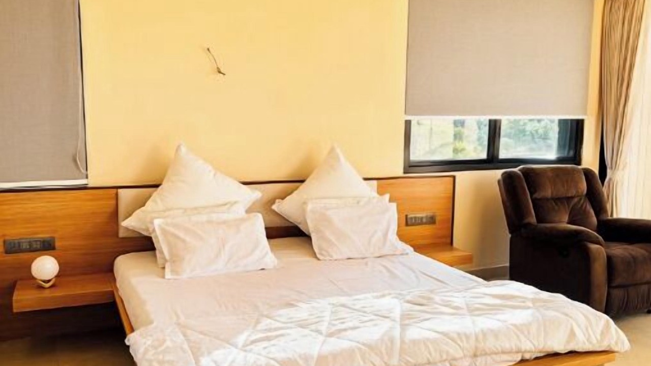 Photo of Bedroom in Denkanikota
