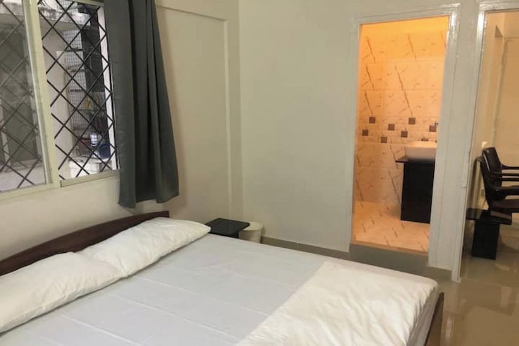 Photo of Bedroom in Jeevan Bima Nagar