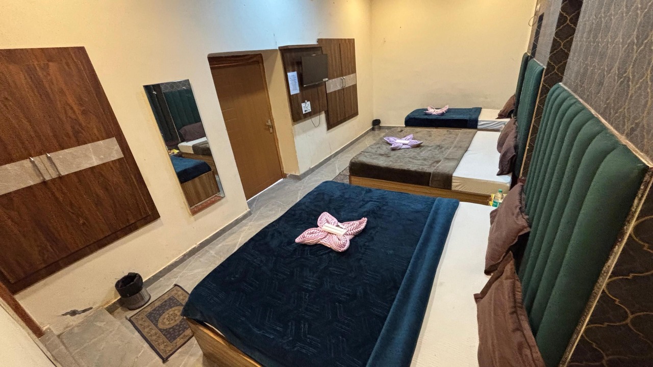 Photo of Bedroom in Haridwar