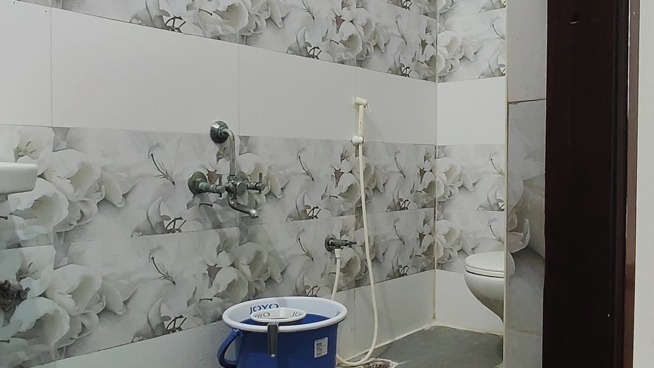 Photo of Bathroom in Karappakam