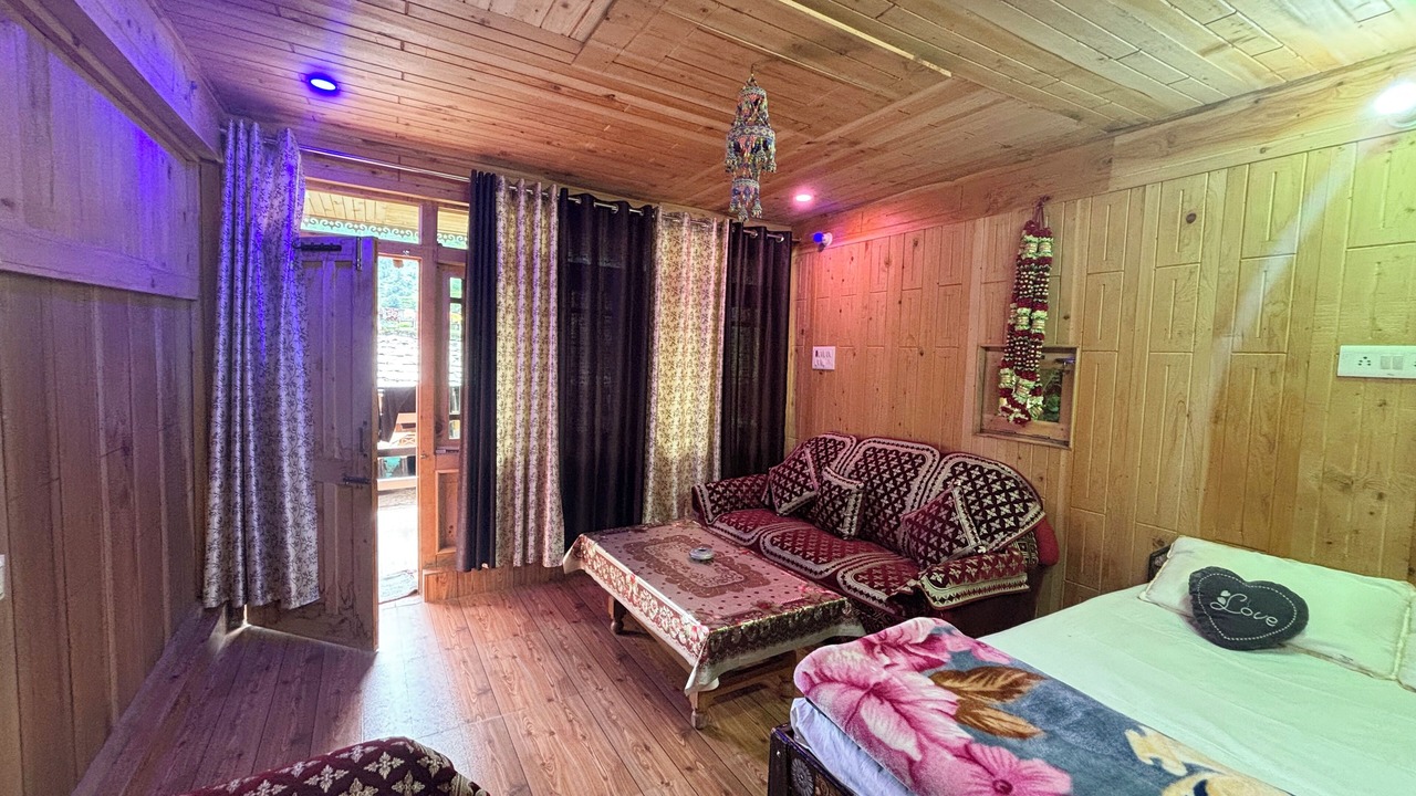 Photo of Bedroom in Kharsali