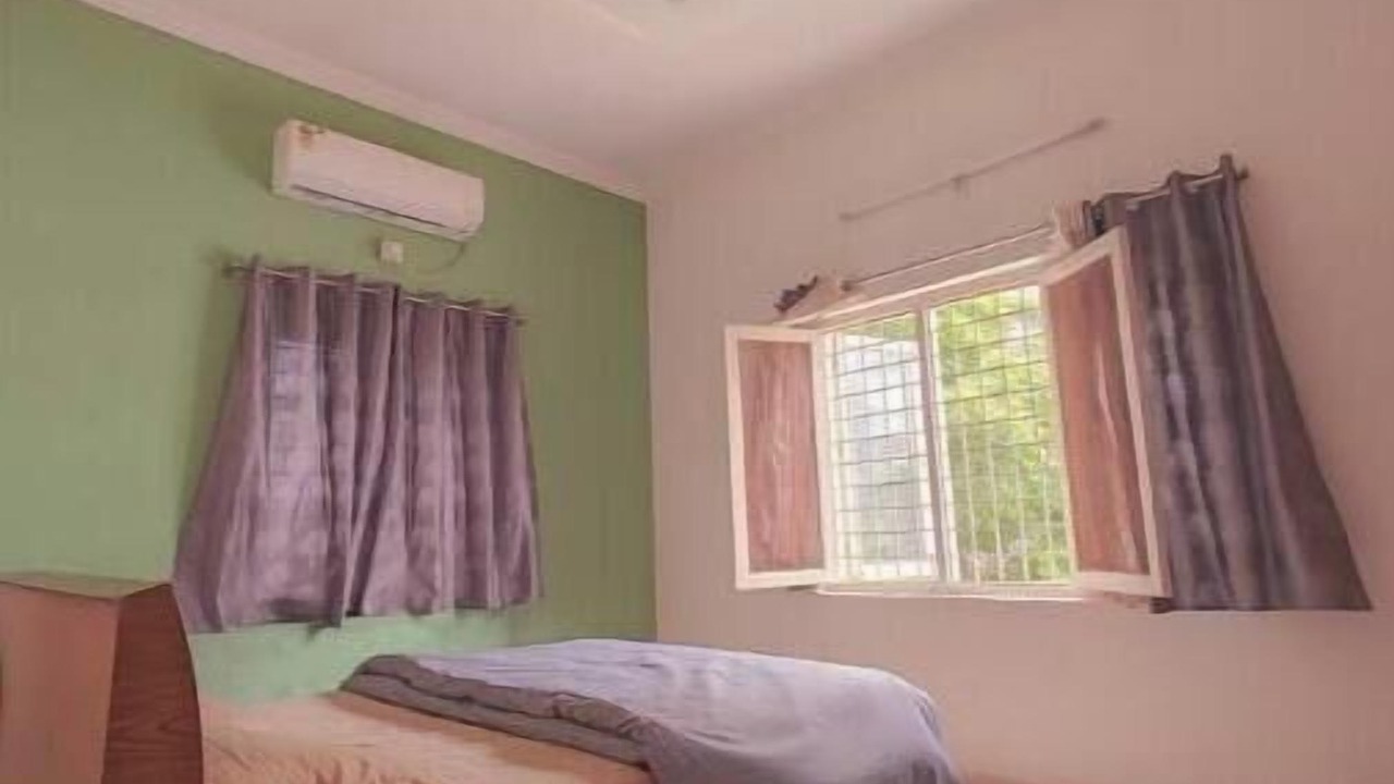 Photo of Bedroom in Moinabad