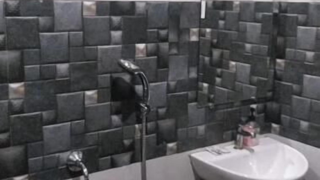 Photo of Bathroom in Ooty
