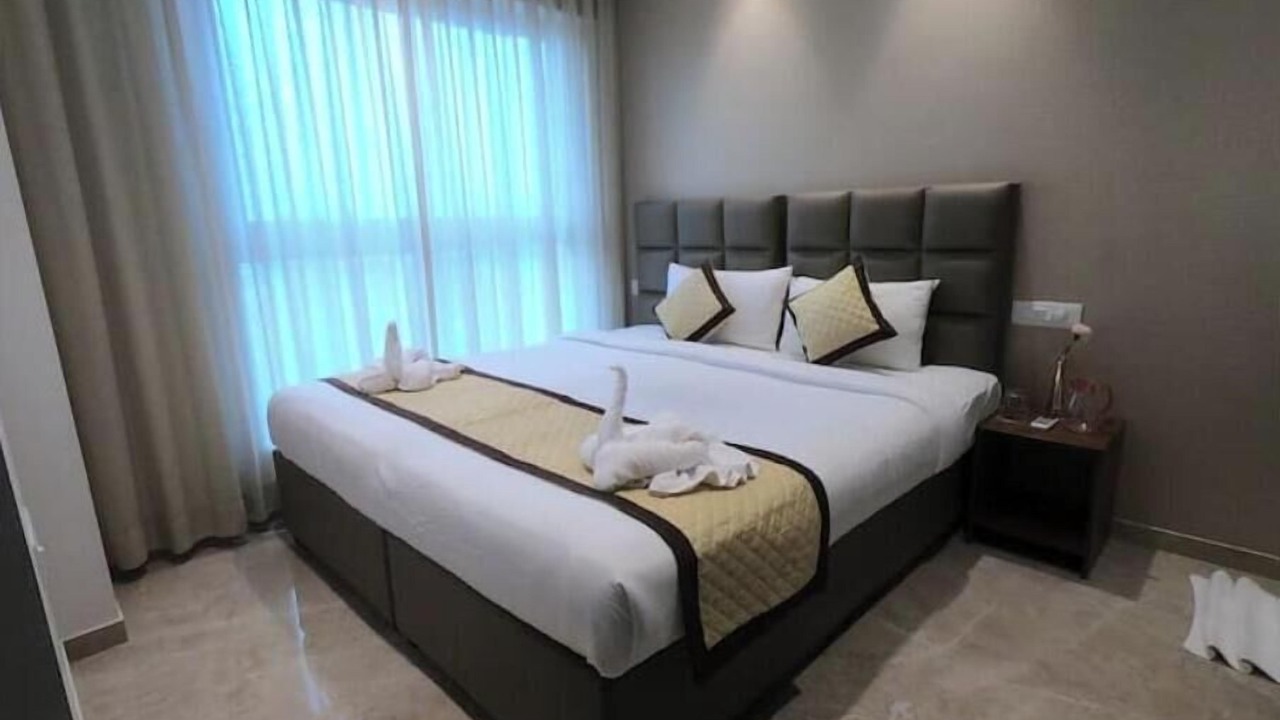 Photo of Bedroom in Hiranandani Gardens
