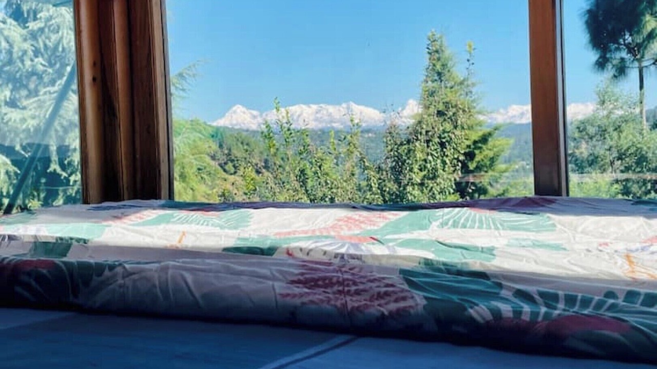 Photo of Bedroom in Almora