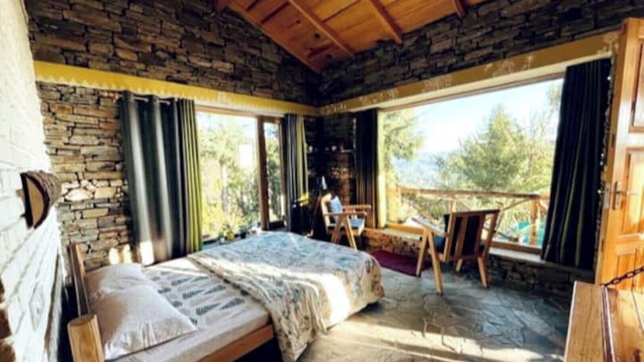 Photo of Bedroom in Almora