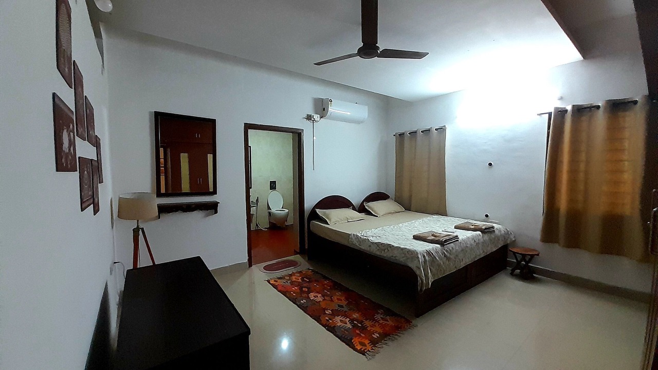 Photo of Bedroom in Mylapore Tiruvallikk