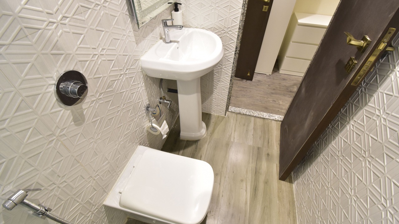 Photo of Bathroom in Bandra West