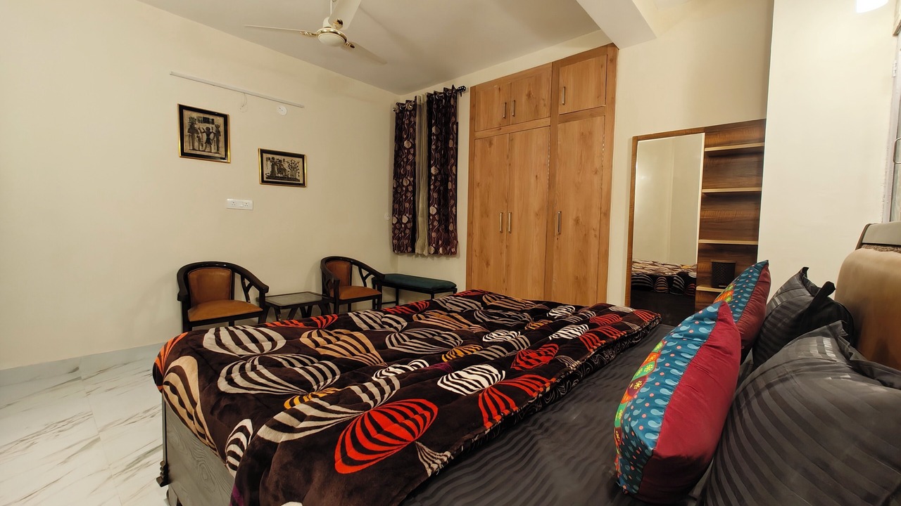 Photo of Bedroom in The Mall Road