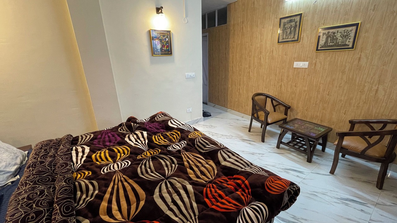 Photo of Bedroom in The Mall Road