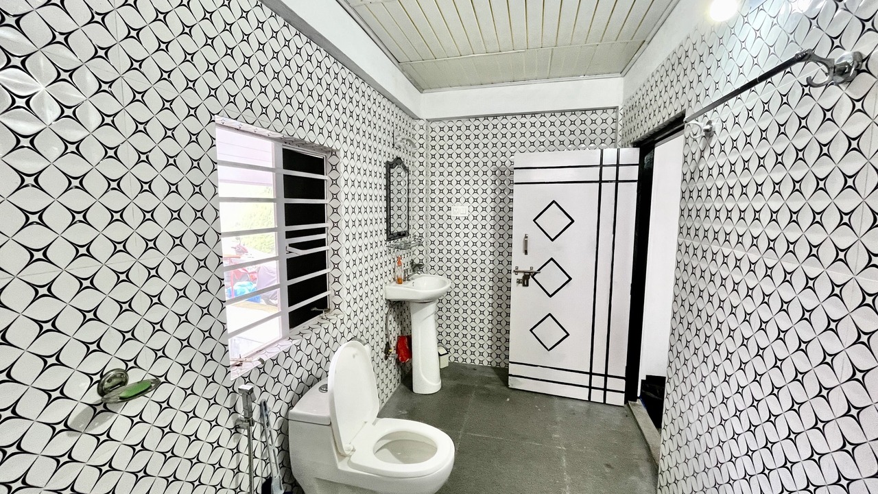 Photo of Bathroom in Karsiyang