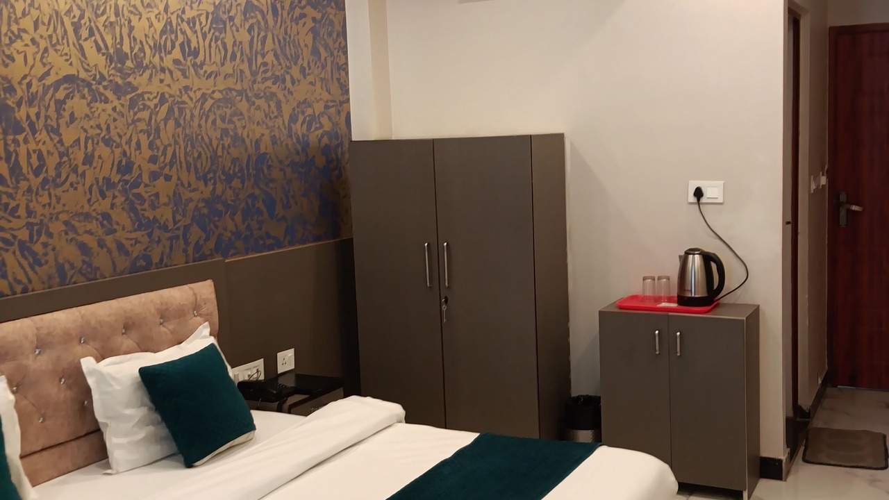 Photo of Bedroom in Haridwar