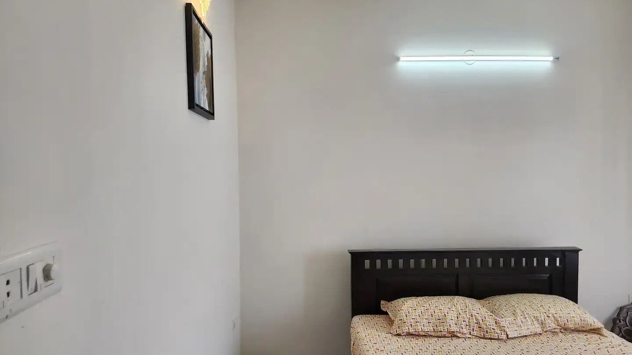 Photo of Bedroom in Kelambakkam