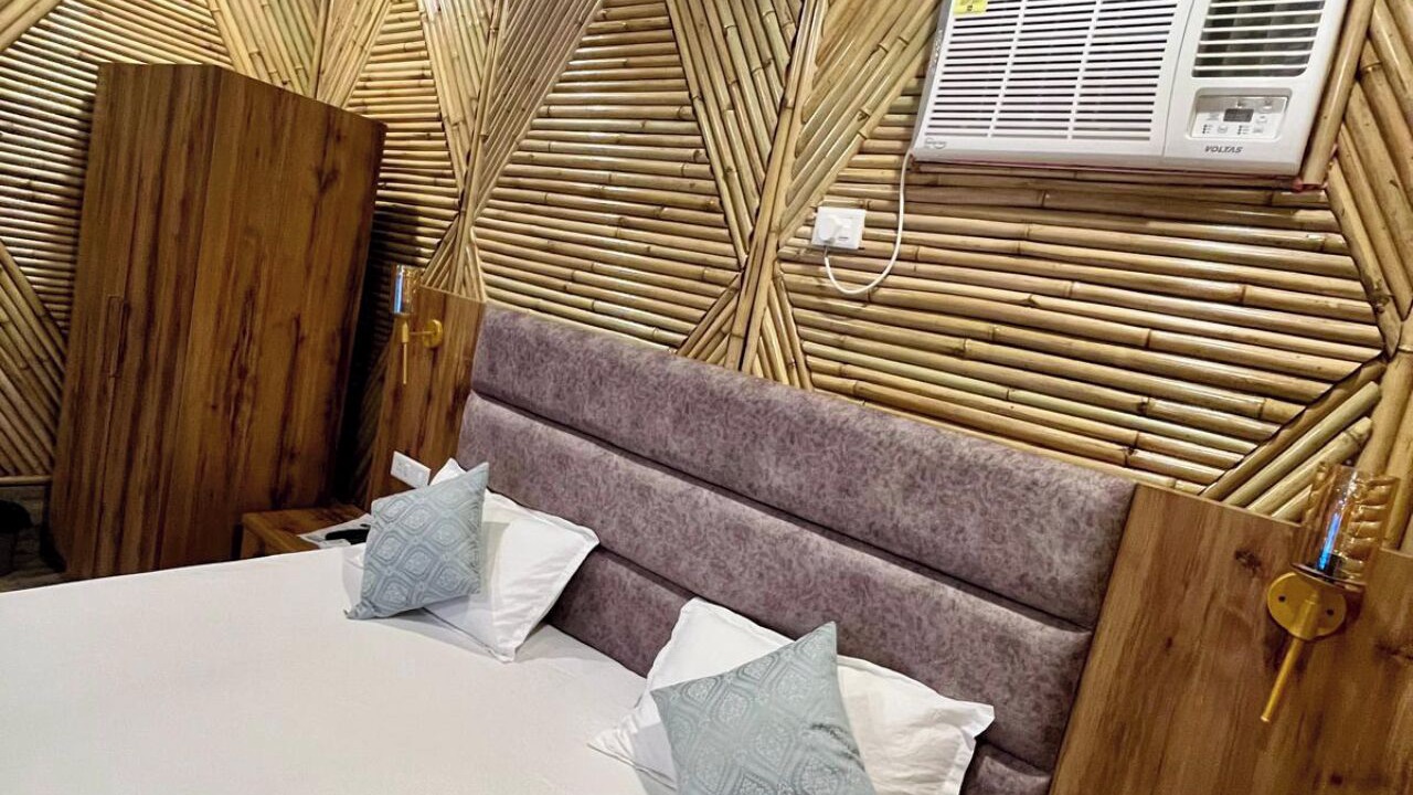 Photo of Bedroom in Tapovan