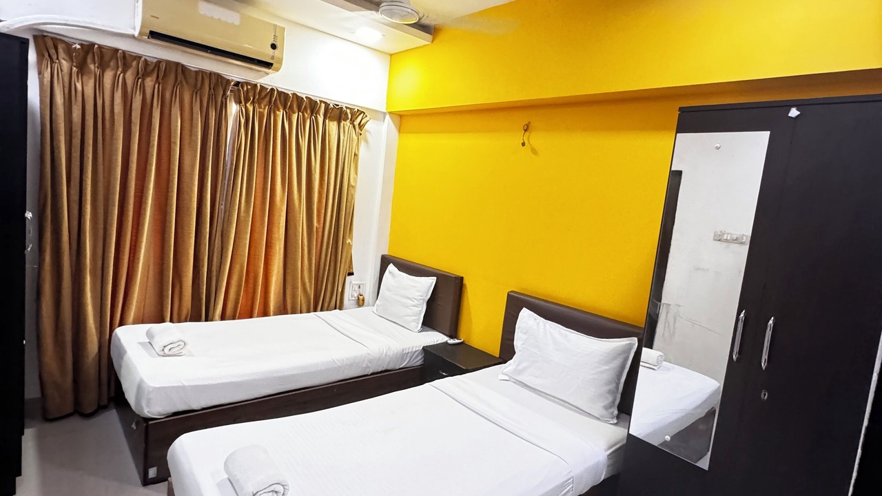 Photo of Bedroom in Malad West