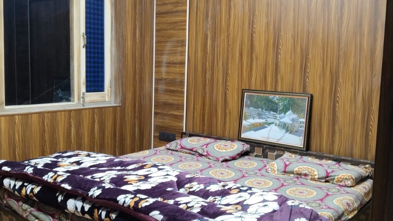 Photo of Bedroom in Kharsali