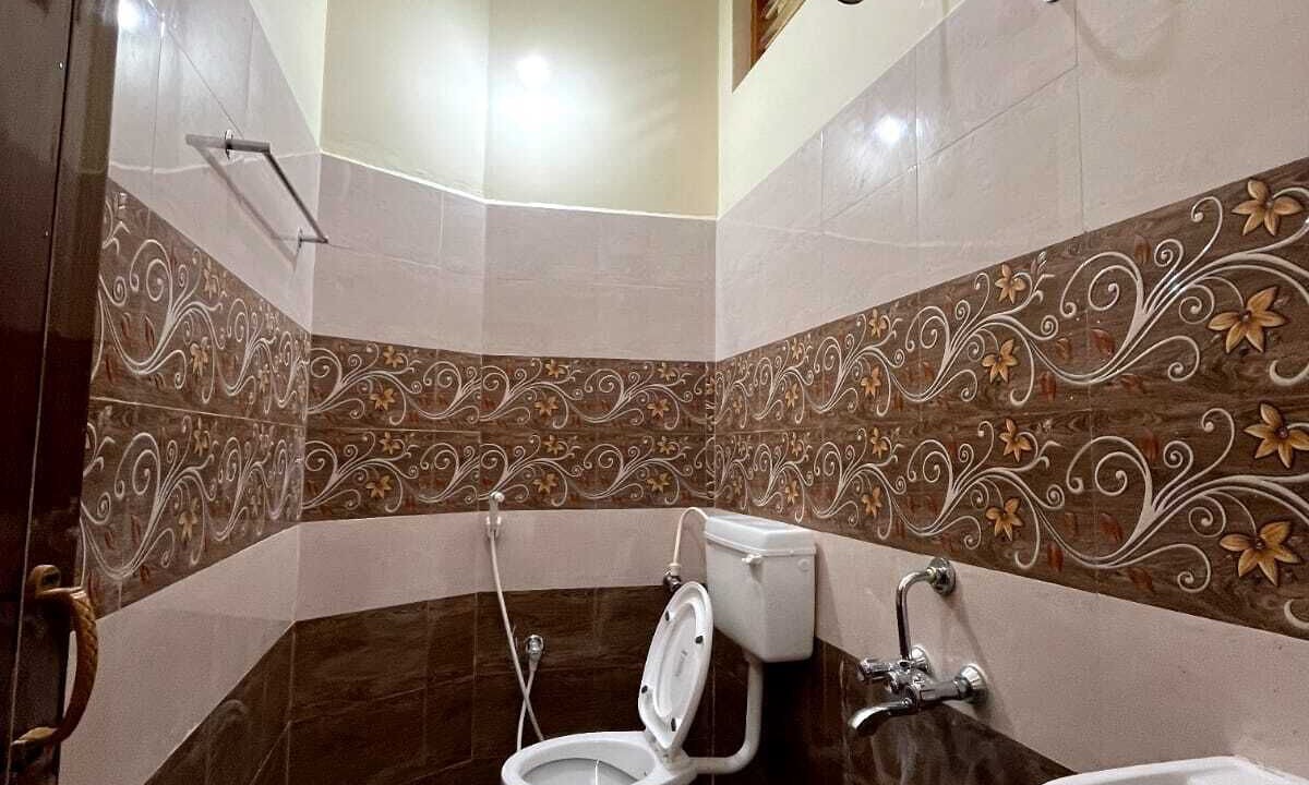 Photo of Bathroom in Bommayapalayam