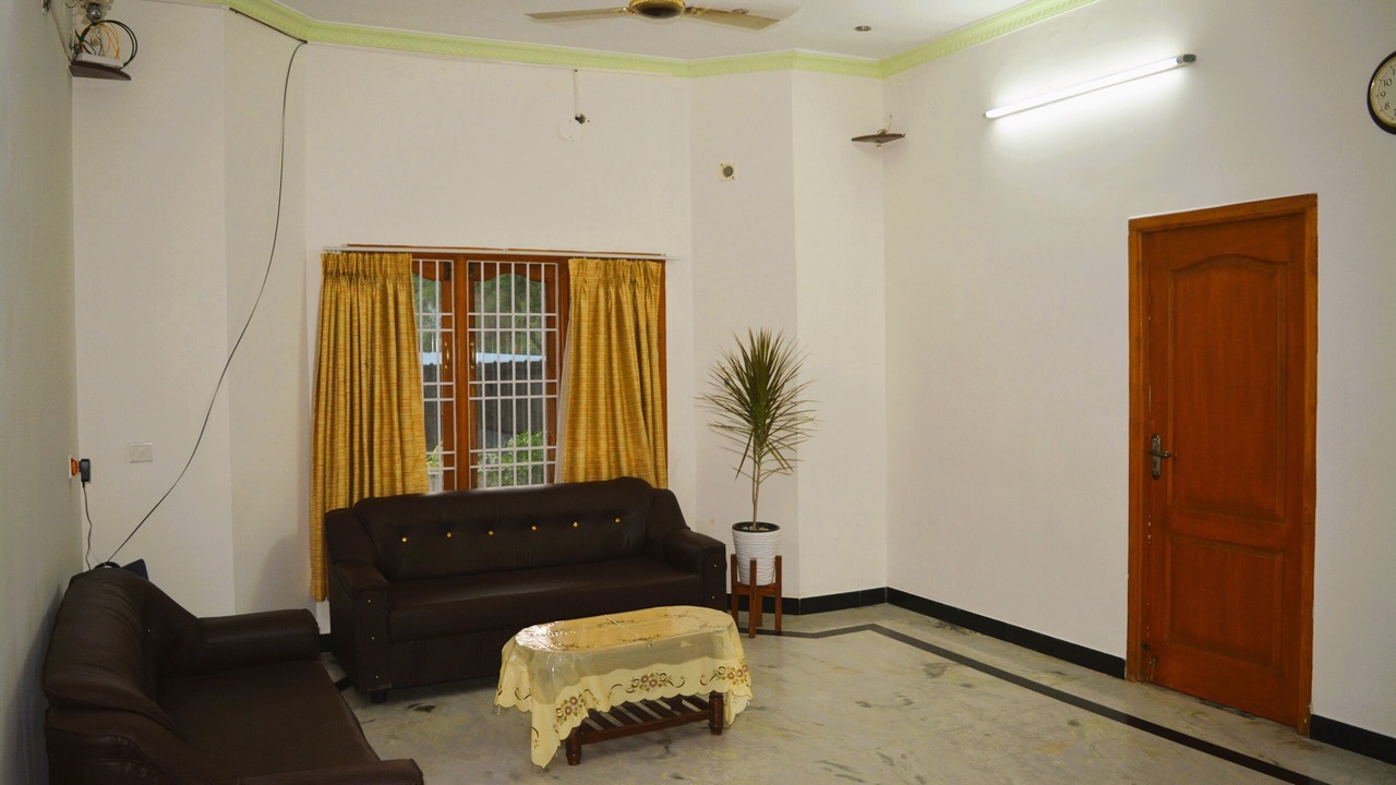 Photo of Livingroom in Allapakkam