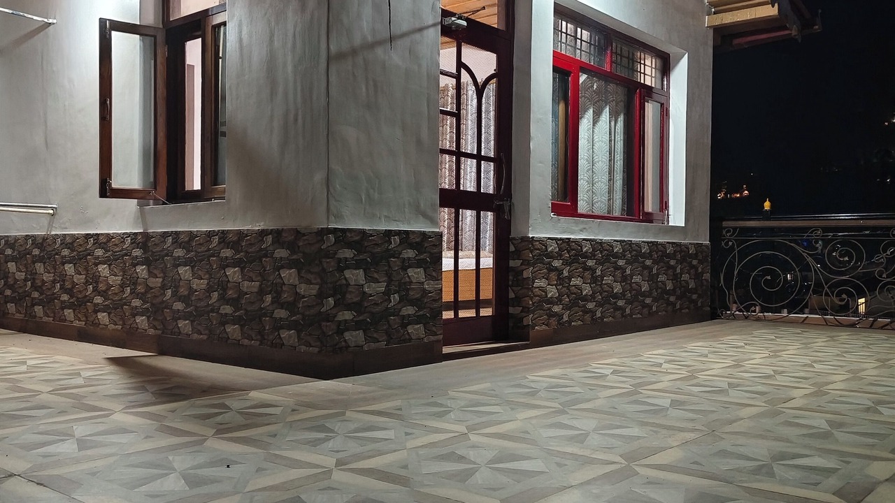 Photo of Patio Balcony in Mallital