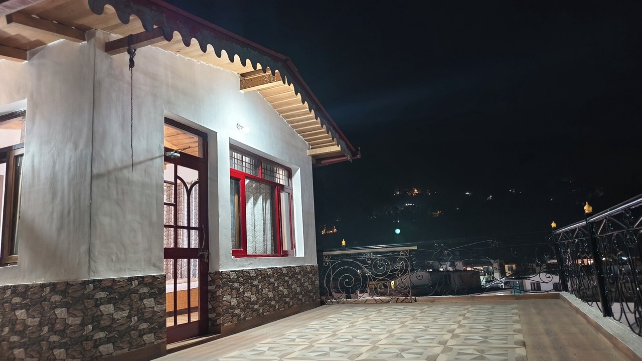 Photo of Patio Balcony in Mallital