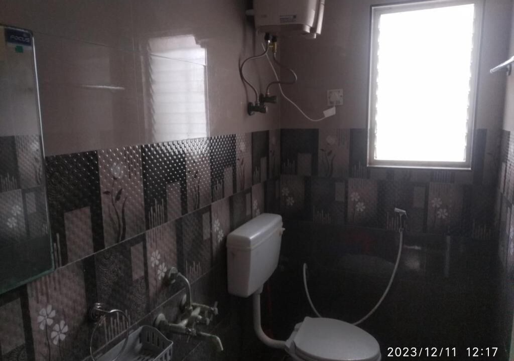 Photo of Bathroom in Mylapore Tiruvallikk