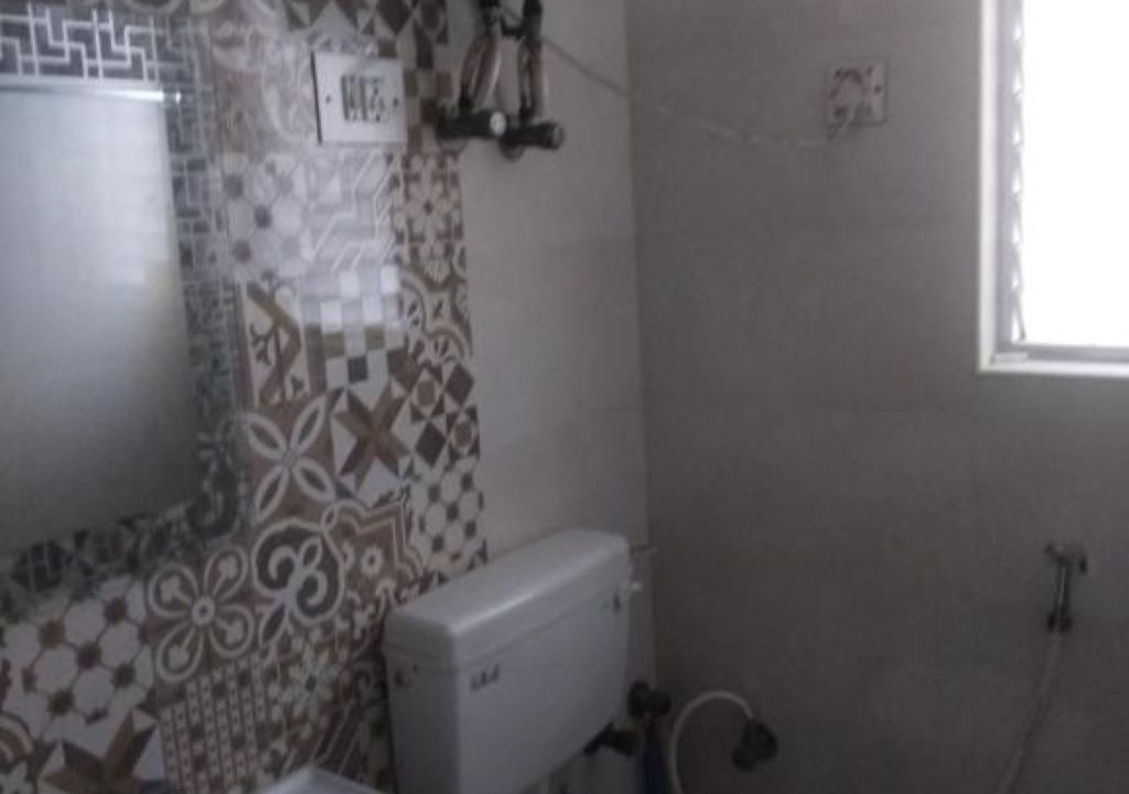 Photo of Bathroom in Mylapore Tiruvallikk