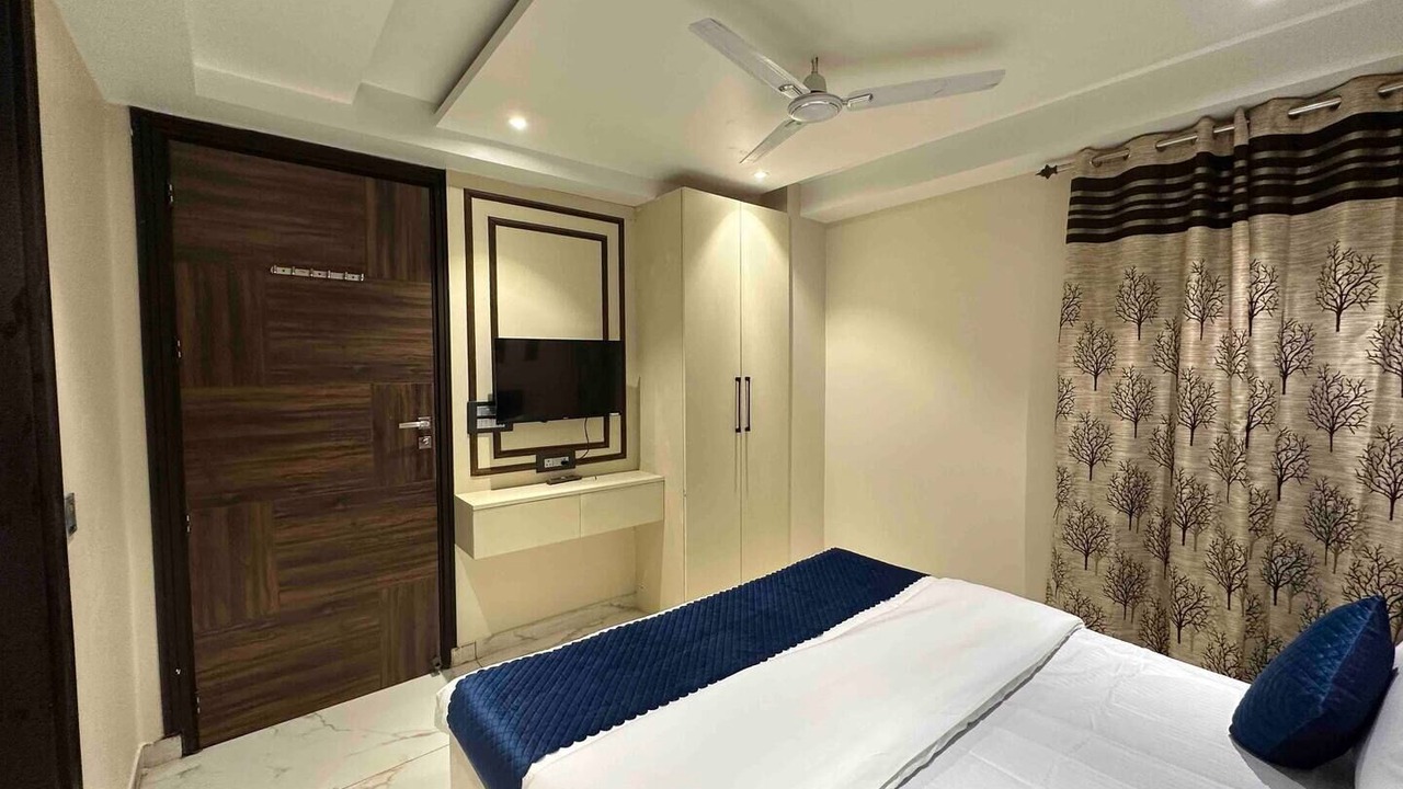 Photo of Bedroom in Tapovan