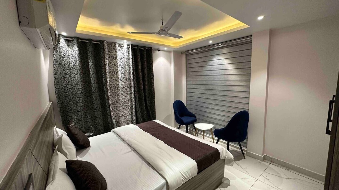 Photo of Bedroom in Tapovan