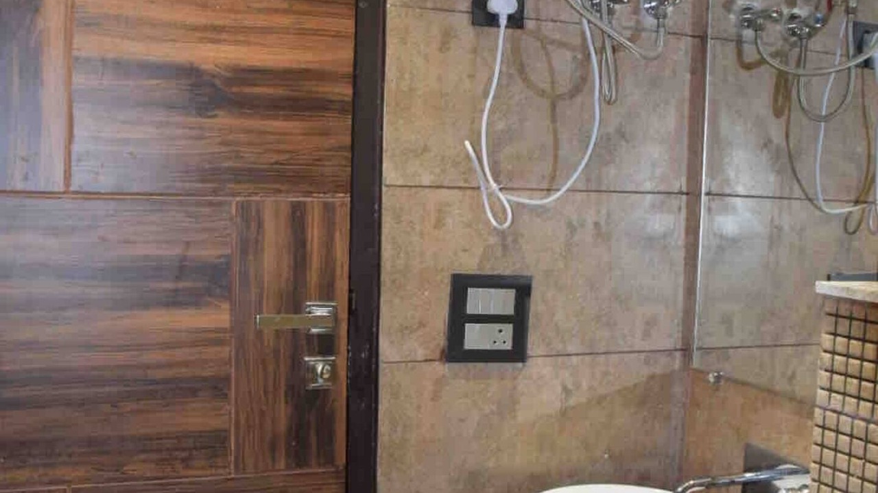 Photo of Bathroom in Tapovan