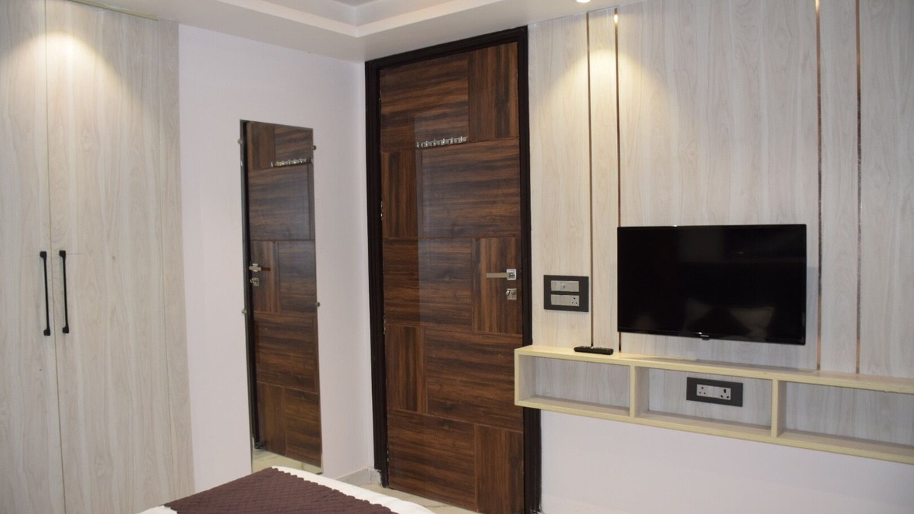 Photo of Bedroom in Tapovan